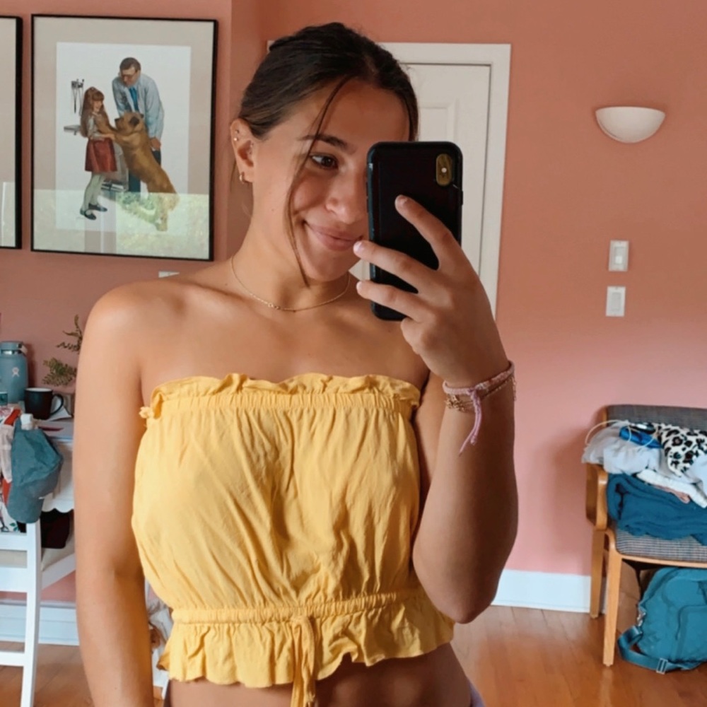Selling Yellow Crop Top!